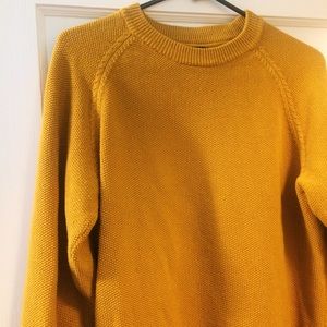 H&M Knit Sweater Size XL fits like a M/L.